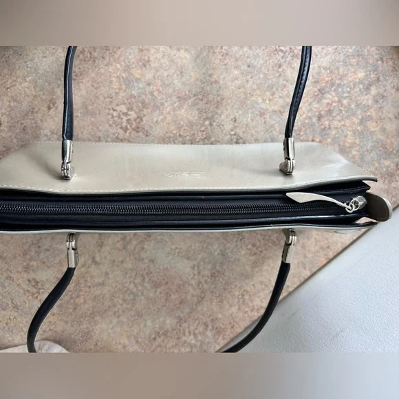 Beijo Y2K Frosty Silver color with Black Shoulder Purse - Picture 10 of 14